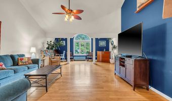 8 Laurel Ln, Bayville, NJ 08721