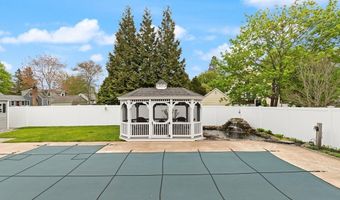 51 Millbrook Rd, Beverly, MA 01915