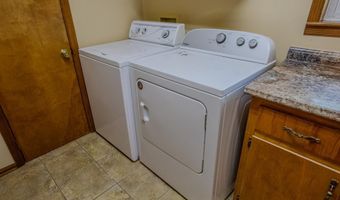 68 Smart Rd, Baxley, GA 31513