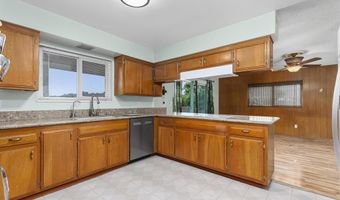 5995 BROADMOOR Dr, La Mesa, CA 91942