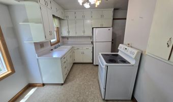 1312 N 10th St, Beatrice, NE 68310