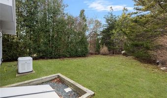 71 Willow Rd, Charlestown, RI 02813