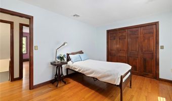 604 W Reach Dr, Jamestown, RI 02835
