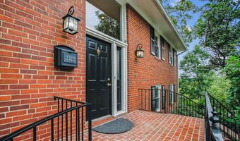 2322 S PIERCE St S, Arlington, VA 22202