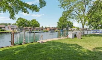 7236 Bluebill St, Algonac, MI 48001