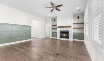 7901 S Shoreline Blvd, Benton, AR 72019