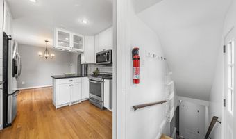 6145 12TH St N, Arlington, VA 22205