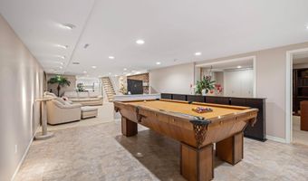 301 22nd St NW, Austin, MN 55912