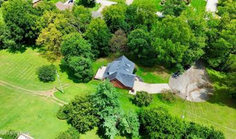 111 N Salem Dr, Bardstown, KY 40004