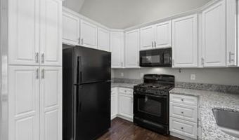 225 Hawkins Farm Cir, Ball Ground, GA 30107