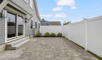 35 Anchor Way, Newport, RI 02840