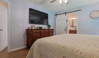 20129 Loop Rd, Batesville, IN 47006