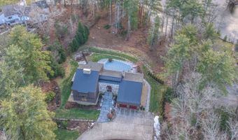 6 Williamsburg Ln, Bedford, NH 03110