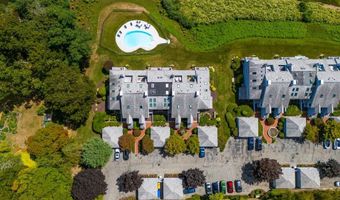152 Crompton Ave 12, East Greenwich, RI 02818