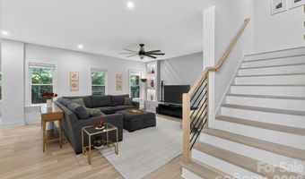 1608 Chippendale Rd, Charlotte, NC 28205