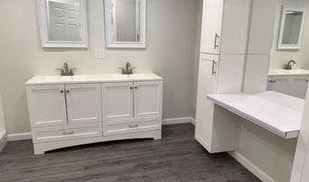 5 N Vigue Shore Rd, Albion, ME 04910