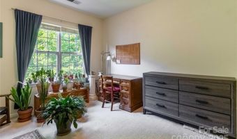 332 Appeldoorn Cir, Asheville, NC 28803