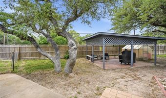 1268 Oak Park Dr, Aransas Pass, TX 78336