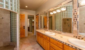 40777 N ECHO CANYON Dr, Cave Creek, AZ 85331