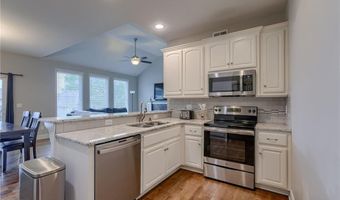 14145 Amanda Ln, Basehor, KS 66007