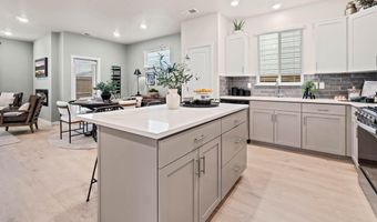 21640 SE Fuji Dr, Bend, OR 97702