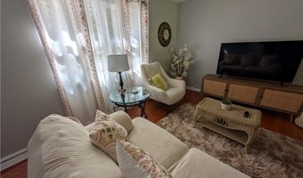 1494 Hilton Dr, Akron, OH 44313