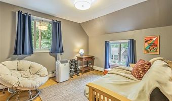 803 Jones Dr, Ann Arbor, MI 48105