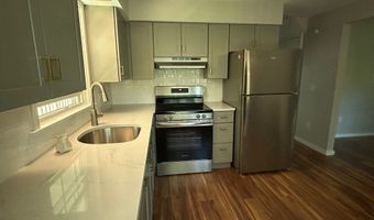 10 Falls River Cir, Essex, CT 06442