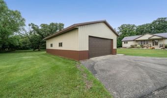 4700 Rural Oaks Dr SE, Alexandria, MN 56308
