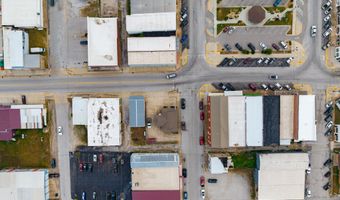 124 W Washington Ave, Ava, MO 65608