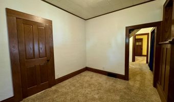 1007 5th St, Britton, SD 57430