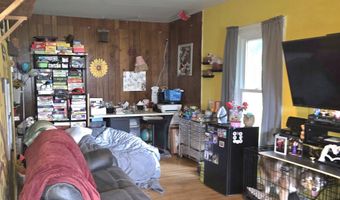 404 Worth St, Ackley, IA 50601