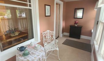 814 Sinclair St, Bottineau, ND 58318