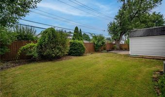 43 Delamere Rd, Amherst, NY 14221