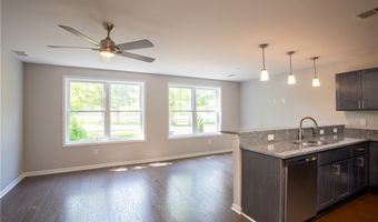 8987 Iroquois St, Angola, NY 14006