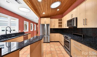38 Lookout Rd, Asheville, NC 28804