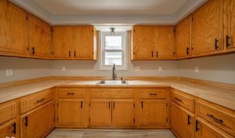 1917 Cedar St, Anderson, IN 46016