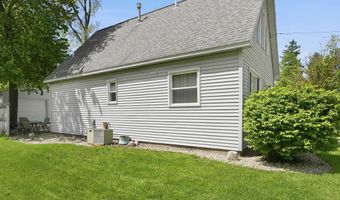 504 Carlin Dr, Angola, IN 46703