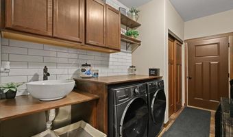 200 DANCING LIGHTS Ln, Athol, ID 83801