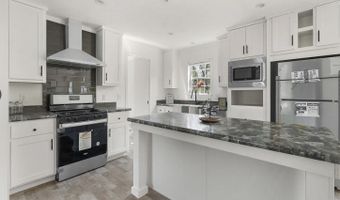 15 3rd / Okane St, Bethlehem, NH 03574