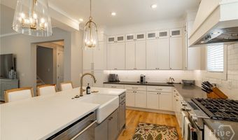 261 Highpointe Ln, Athens, GA 30606