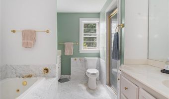291 Spencer Ave, Warwick, RI 02818