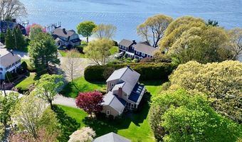 11 Henry Dr, Barrington, RI 02806