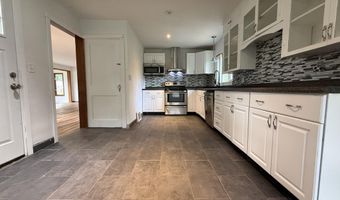 510 Maple Rdg, Albion, MI 49224