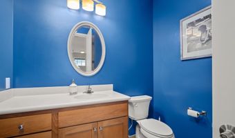 35 Pakau Pl, Kahului, HI 96732
