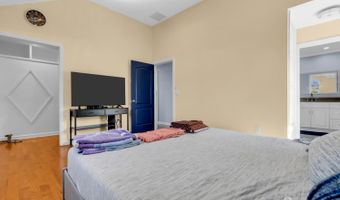 3 N Smith St N, Avenel, NJ 07001
