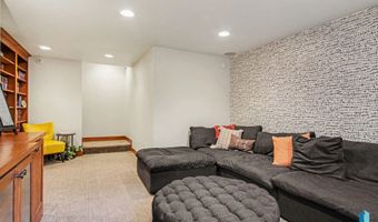 505 N Pasque Flower Trl, Brandon, SD 57005