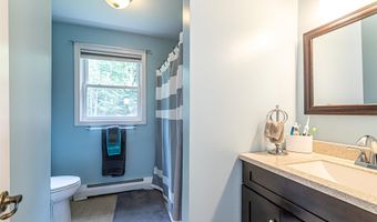 14 Briarwood Ln, Amherst, NH 03031