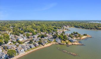 132 Shore Dr, Branford, CT 06405