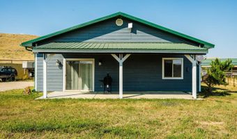 500 TW Rd, Buffalo, WY 82834